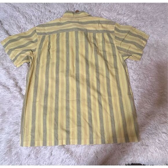 Weekendz off short sleeve button up with zipper pocket yellow stripe  shirt L - Picture 3 of 5